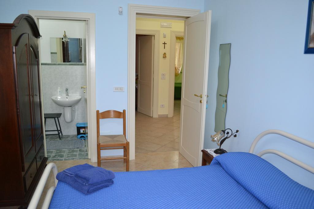 B&B Villa Bismi Монтерони ди Лече Стая снимка