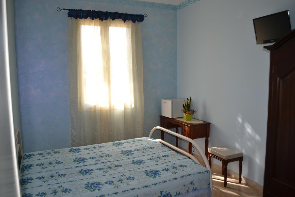 B&B Villa Bismi Монтерони ди Лече Стая снимка